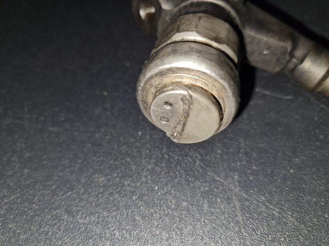 bontott NISSAN ALMERA II Porlasztó (1 db)