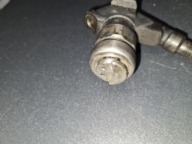 bontott NISSAN ALMERA II Porlasztó (1 db)