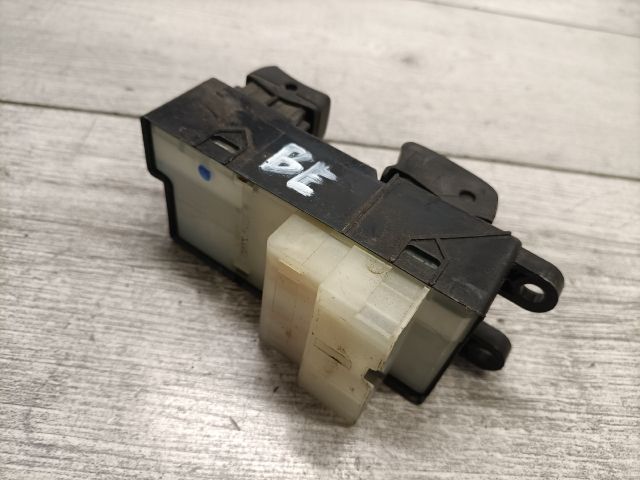 bontott NISSAN ALMERA II Ablakemelő Kapcsoló Négyes / Kettes