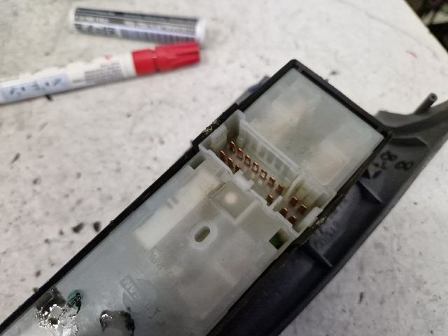 bontott NISSAN ALMERA II Ablakemelő Kapcsoló Négyes / Kettes