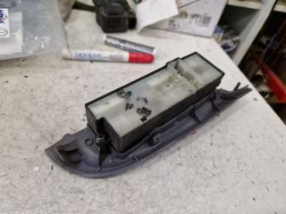 bontott NISSAN ALMERA II Ablakemelő Kapcsoló Négyes / Kettes