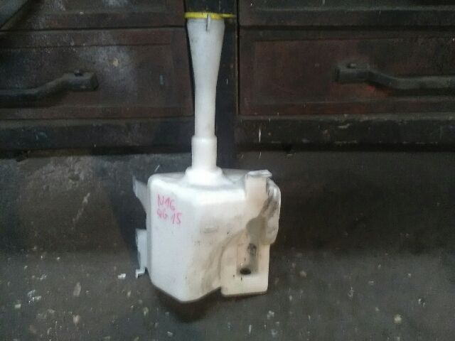 bontott NISSAN ALMERA II Ablakmosó Tartály