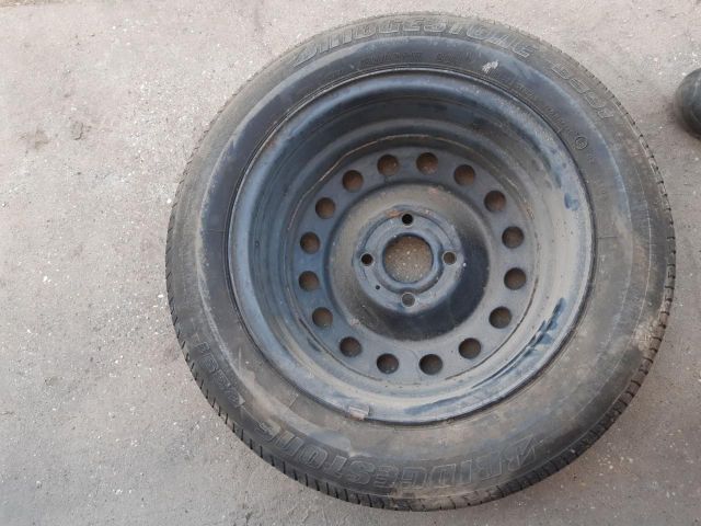 bontott NISSAN ALMERA II Acélfelni Gumival (1 db)