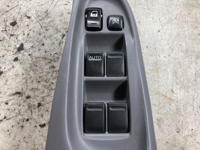 bontott NISSAN ALMERA II Bal első Ablakemelő Kapcsoló