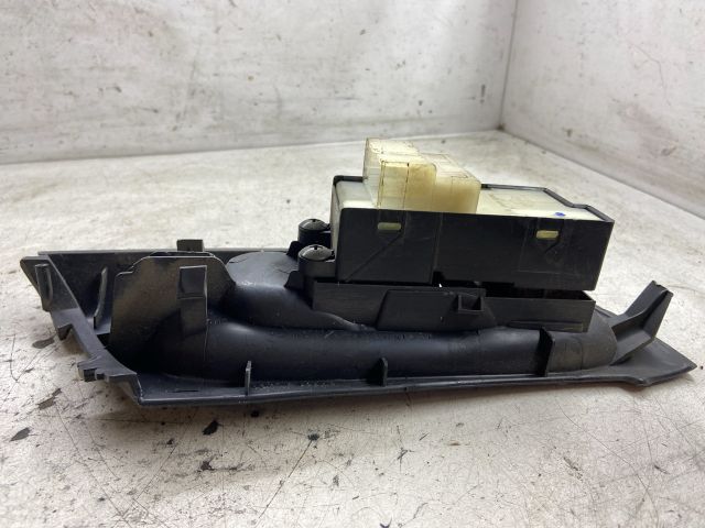 bontott NISSAN ALMERA II Bal első Ablakemelő Kapcsoló