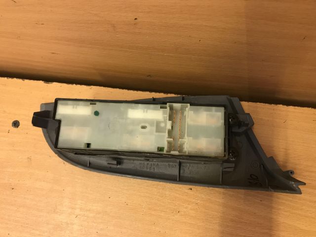 bontott NISSAN ALMERA II Bal első Ablakemelő Kapcsoló