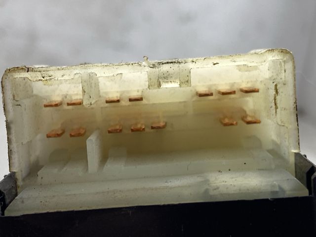 bontott NISSAN ALMERA II Bal első Ablakemelő Kapcsoló