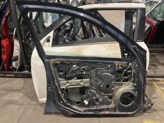 bontott NISSAN ALMERA II Bal első Ajtó (Részeivel)