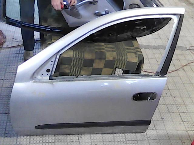 bontott NISSAN ALMERA II Bal első Ajtó (Üres lemez)