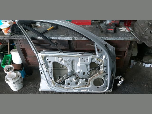 bontott NISSAN ALMERA II Bal első Ajtó (Üres lemez)