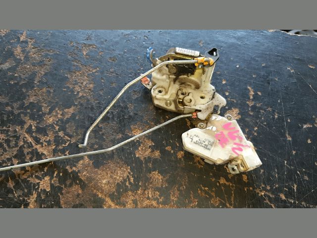 bontott NISSAN ALMERA II Bal első Ajtózár