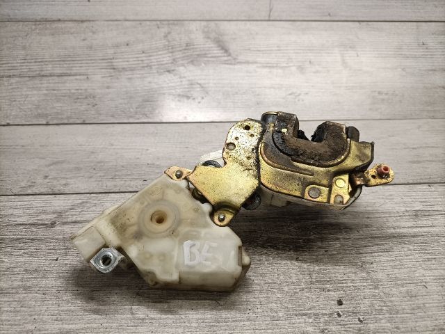 bontott NISSAN ALMERA II Bal első Ajtózár