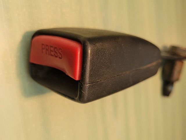 bontott NISSAN ALMERA II Bal első Biztonsági Öv Csat