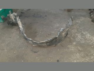 bontott NISSAN ALMERA II Bal első Dobbetét (Kerékjárati, Műanyag)