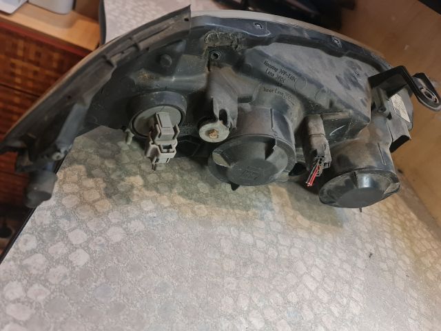 bontott NISSAN ALMERA II Bal Fényszóró