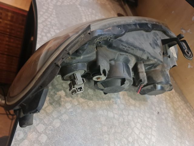 bontott NISSAN ALMERA II Bal Fényszóró