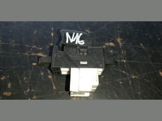 bontott NISSAN ALMERA II Bal hátsó Ablakemelő Kapcsoló