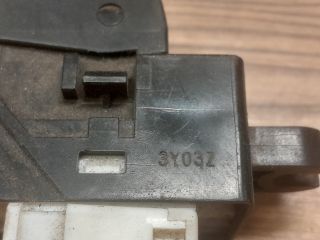 bontott NISSAN ALMERA II Bal hátsó Ablakemelő Kapcsoló