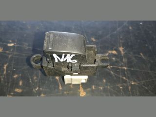 bontott NISSAN ALMERA II Bal hátsó Ablakemelő Kapcsoló