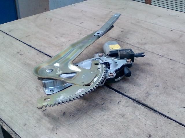 bontott NISSAN ALMERA II Bal hátsó Ablakemelő Szerkezet (Elektromos)