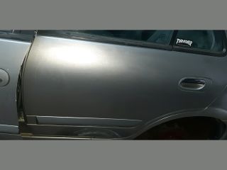 bontott NISSAN ALMERA II Bal hátsó Ajtó (Részeivel)