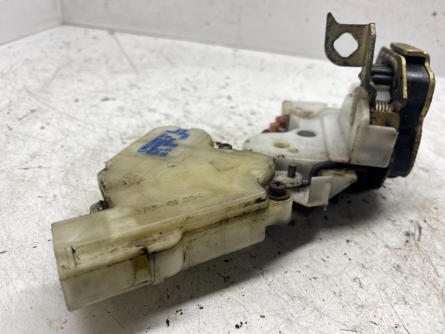 bontott NISSAN ALMERA II Bal hátsó Ajtózár