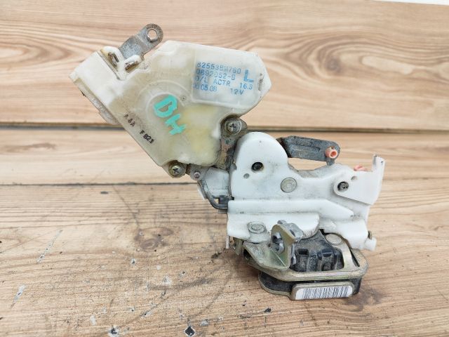 bontott NISSAN ALMERA II Bal hátsó Ajtózár