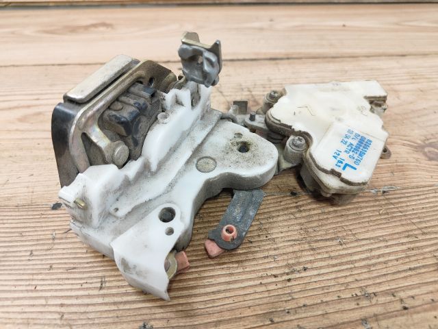 bontott NISSAN ALMERA II Bal hátsó Ajtózár