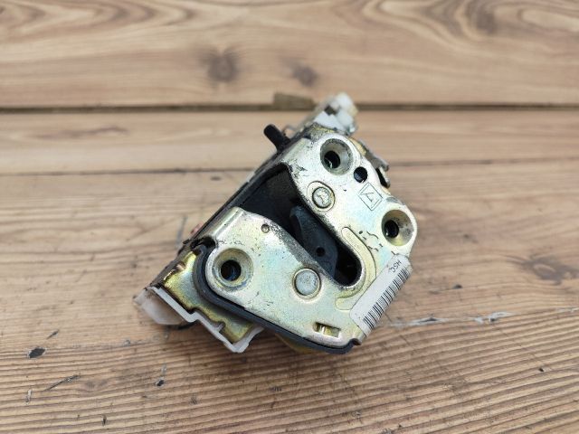 bontott NISSAN ALMERA II Bal hátsó Ajtózár