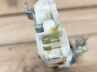 bontott NISSAN ALMERA II Bal hátsó Ajtózár