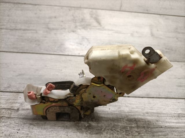 bontott NISSAN ALMERA II Bal hátsó Ajtózár