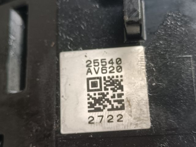 bontott NISSAN ALMERA II Bal Kormánykapcsoló Irányjelző