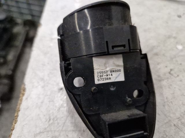 bontott NISSAN ALMERA II Bal Multikormány Kapcsoló