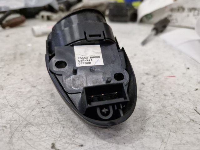 bontott NISSAN ALMERA II Bal Multikormány Kapcsoló