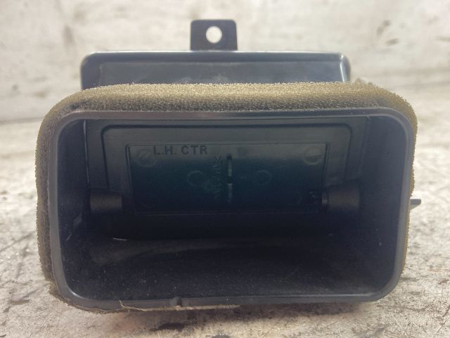 bontott NISSAN ALMERA II Bal Szellőző