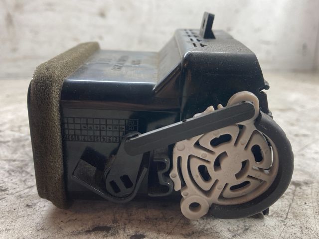 bontott NISSAN ALMERA II Bal Szellőző