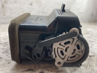 bontott NISSAN ALMERA II Bal Szellőző