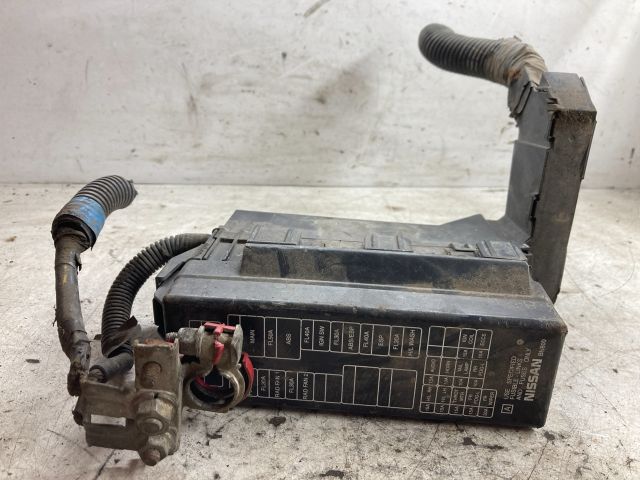 bontott NISSAN ALMERA II Biztosítéktábla Doboz