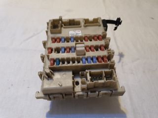 bontott NISSAN ALMERA II Biztosítéktábla Utastér