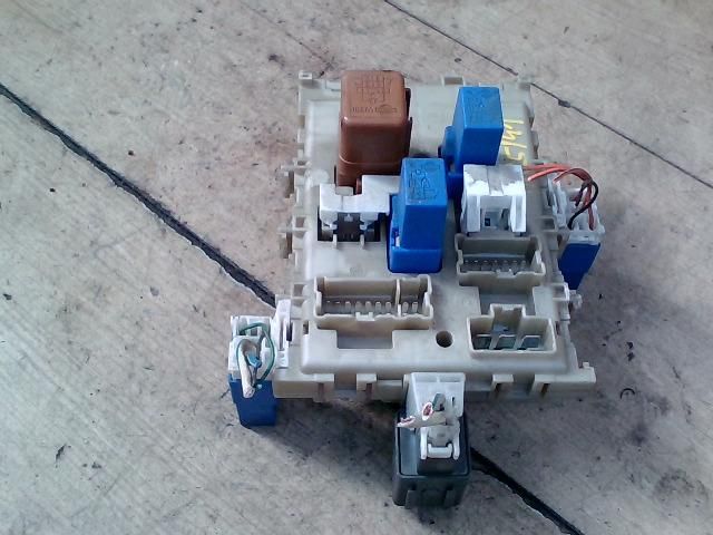 bontott NISSAN ALMERA II Biztosítéktábla Utastér