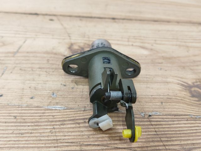 bontott NISSAN ALMERA II Csomagtér Nyitó Kar / Gomb