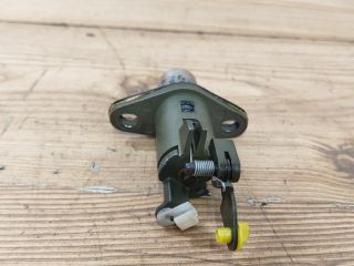 bontott NISSAN ALMERA II Csomagtér Nyitó Kar / Gomb