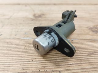 bontott NISSAN ALMERA II Csomagtér Nyitó Kar / Gomb