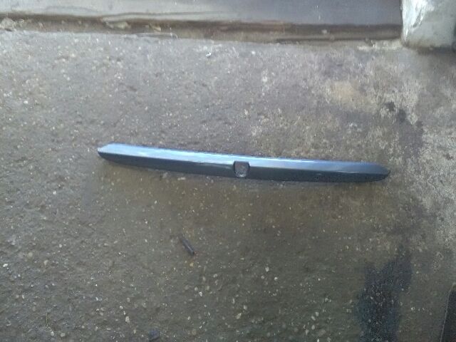 bontott NISSAN ALMERA II Csomagtérajtó Díszléc