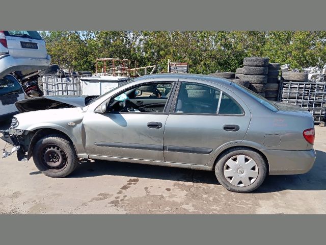 bontott NISSAN ALMERA II Csomagtérajtó (Részeivel)