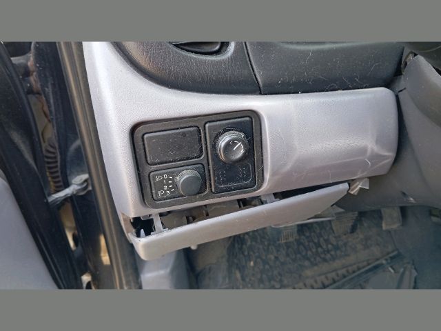 bontott NISSAN ALMERA II Csomagtérajtó Zárszerkezet