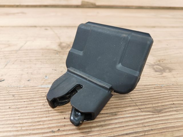 bontott NISSAN ALMERA II Csomagtérajtó Zárszerkezet