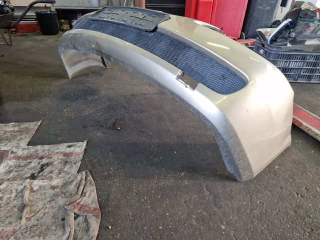 bontott NISSAN ALMERA II Első Lökhárító (Részeivel)