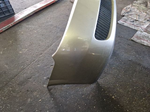 bontott NISSAN ALMERA II Első Lökhárító (Részeivel)