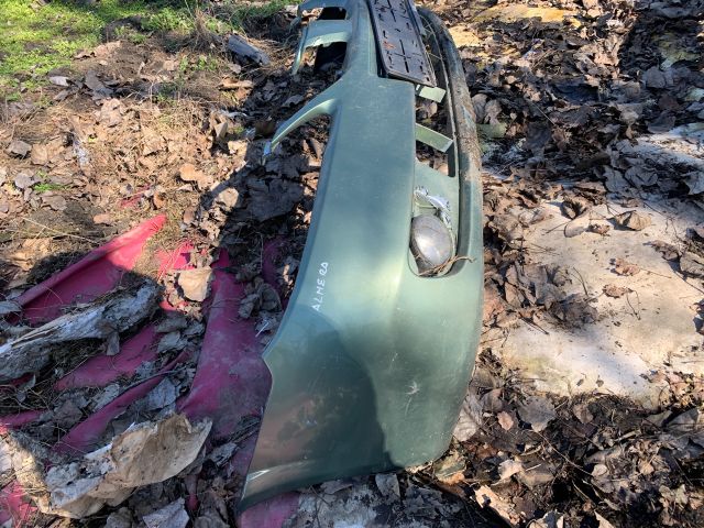 bontott NISSAN ALMERA II Első Lökhárító (Részeivel)